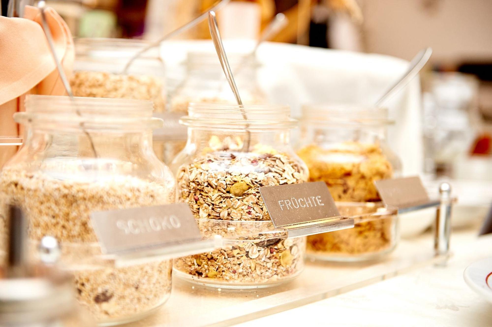 Vegan Hotel Und Restaurants Nicolay 1881 زلتنغن راختخ المظهر الخارجي الصورة